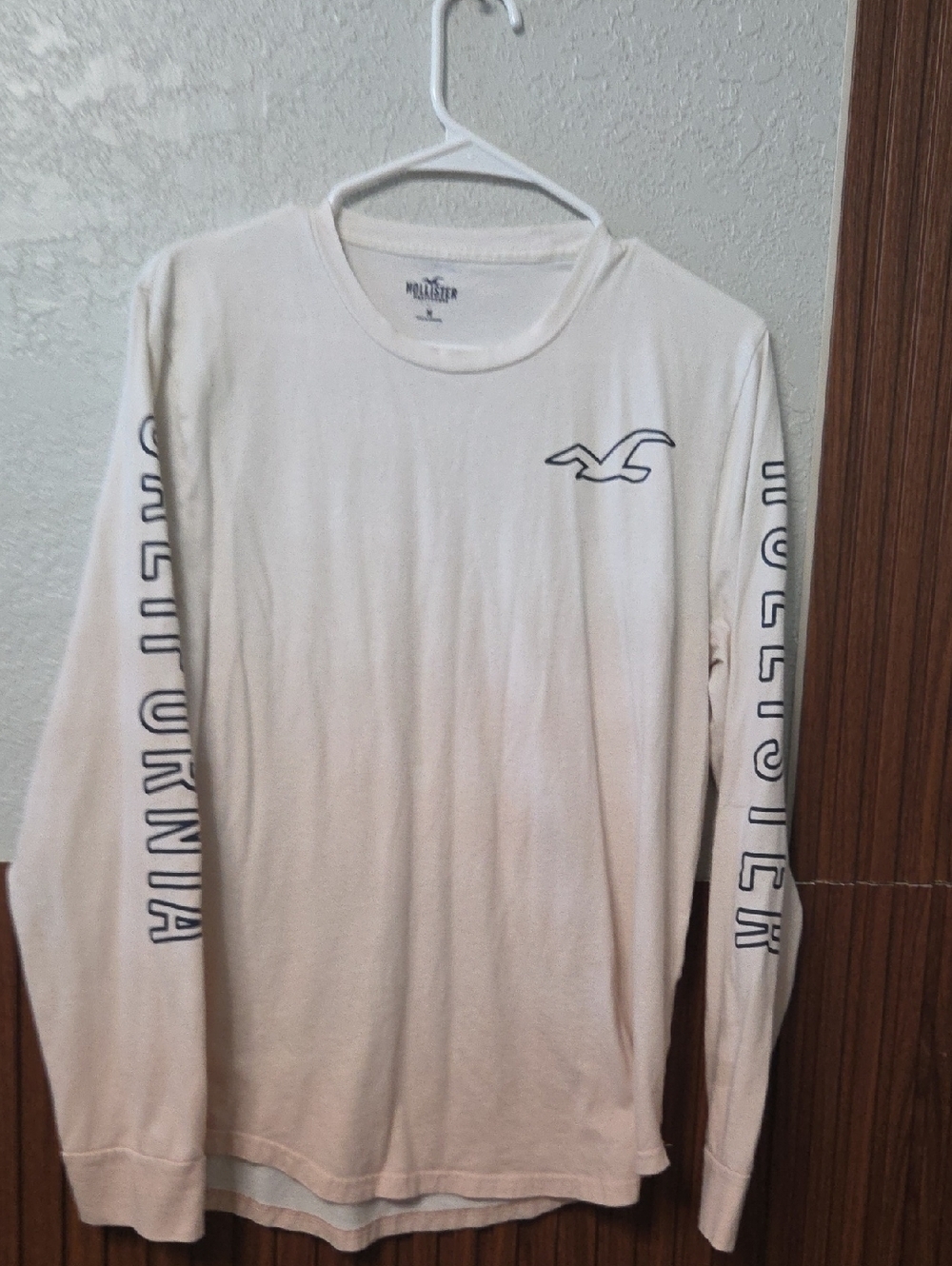 Hollister Men's Long Sleeve Logo Tee in White with Navy Accents